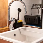 Modern By Honey Homes 公寓 *