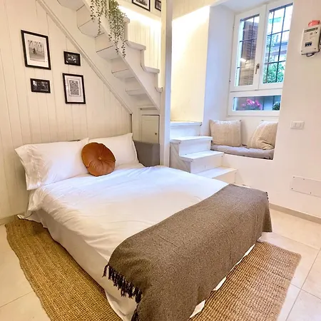 Modern By Honey Homes * サーラ・コマチーナ