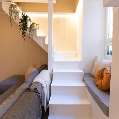 アパート Modern By Honey Homes